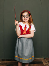 Load image in gallery viewer, Vestido Hogwarts Mod 1947