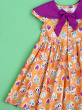Cargar imagen en el visor de la galería, Vestido Dia Muertos Modelo 1953