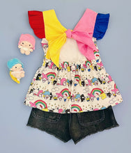 Load image in gallery viewer, Blusa Kitty/Arcoiris Mod 1960