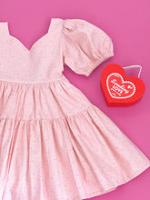 Cargar imagen en el visor de la galería, Vestido Mini Corazones Mod 1975
