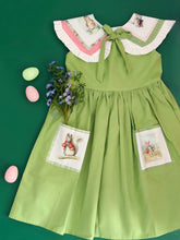 Cargar imagen en el visor de la galería, Vestido Verde/Peter Rabbit Mod 1948