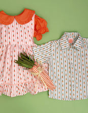 Cargar imagen en el visor de la galería, Vestido Mod 1950 C/Blusa Zanahorias