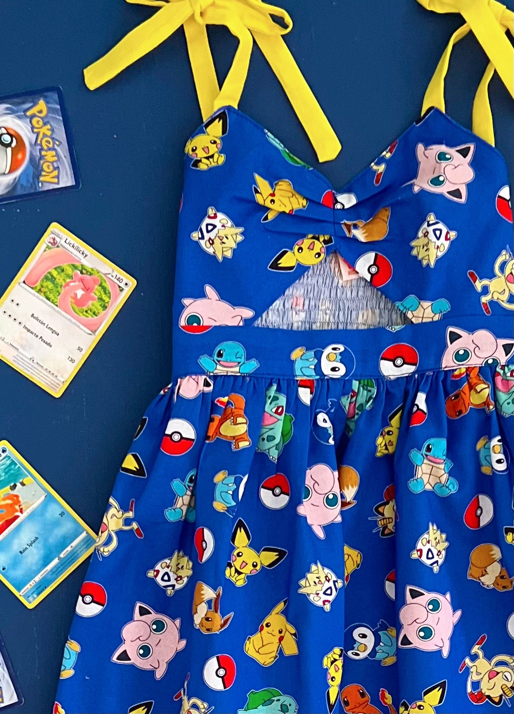 Vestido Azul/Pikachu Mod 1942